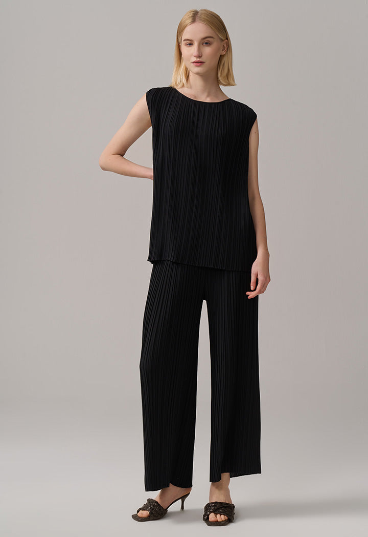 Choice Solid Sleeveless Pleated Top Black