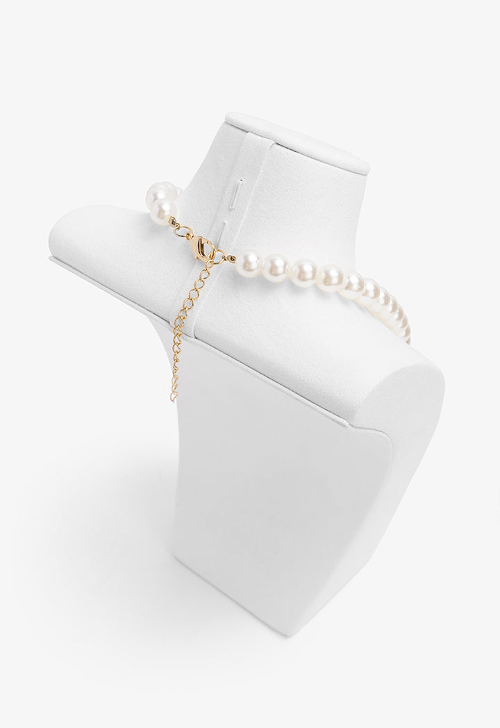 Choice Monogram Faux Pearls Necklace Off White