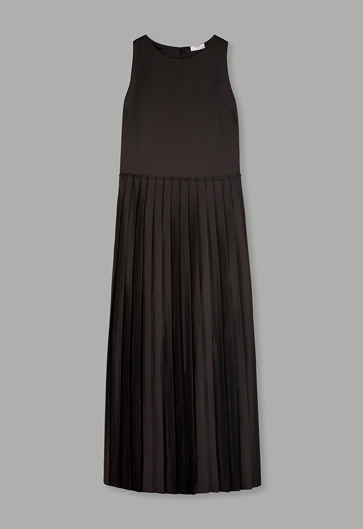 Choice Sleeveless Pleated Dress Black