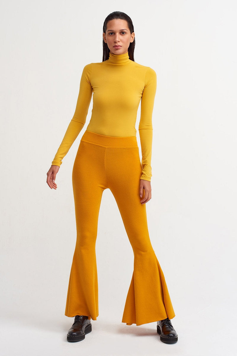 NU High Neck T-Shirt Papia
