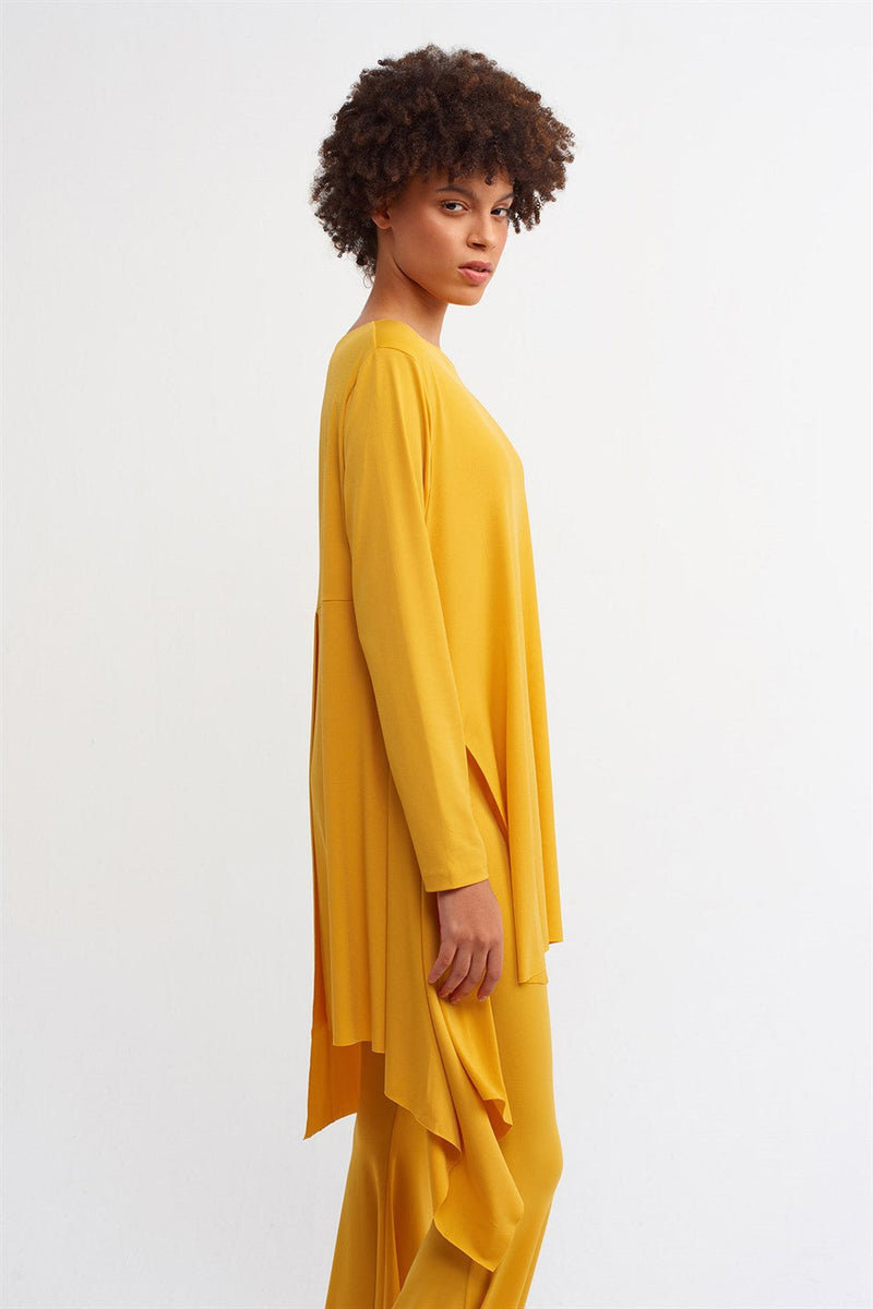NU Asymmetrical Hem Blouse Papia