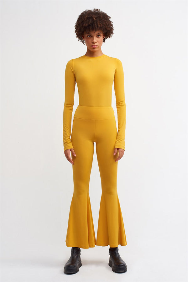 NU Flare Hem Knit Trouser Papia