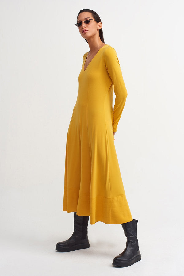 NU V-Neck Midi Dress Papia