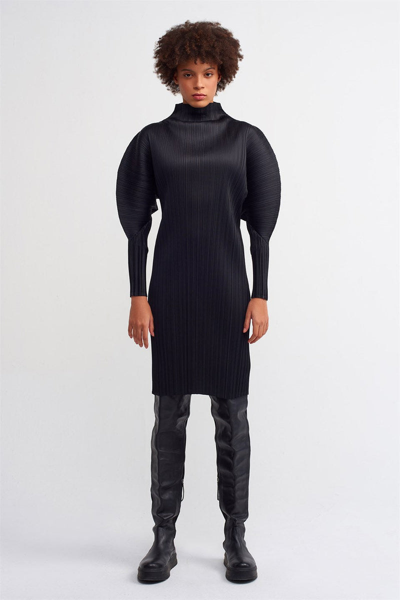NU Detailed Sleeve Pleated Dress Black