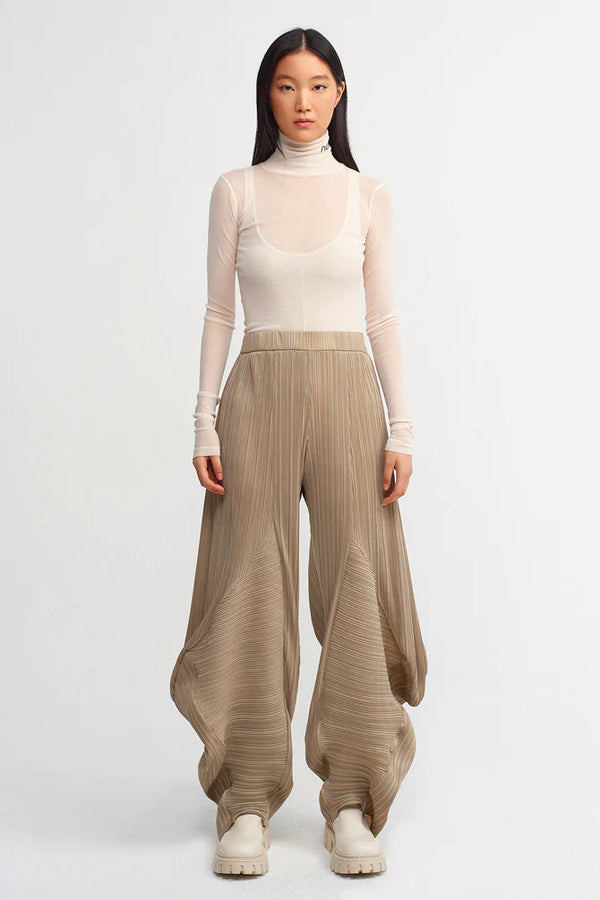 NU Electric Pleated Loose Fit Pants Bronze