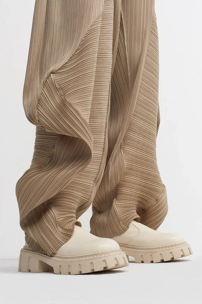 NU Electric Pleated Loose Fit Pants Bronze