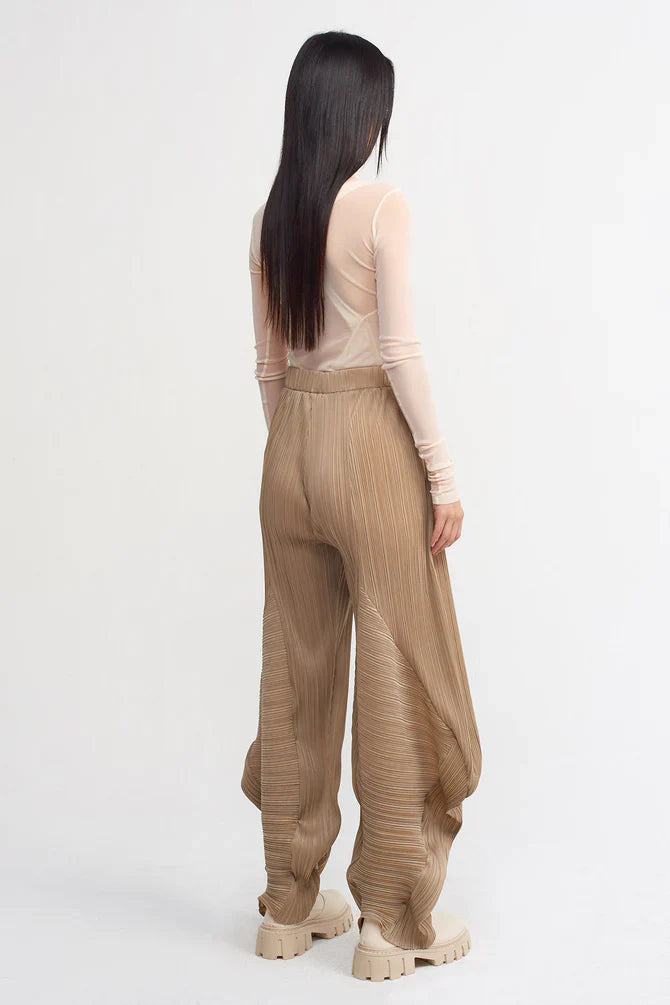 NU Electric Pleated Loose Fit Pants Bronze