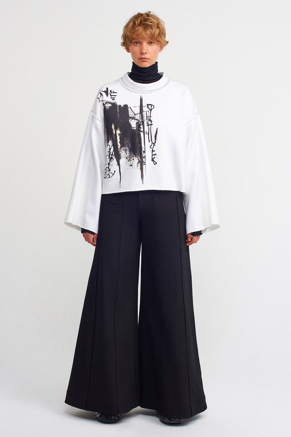 NU Print And Embroidery Detailed Sweatshirt Off White
