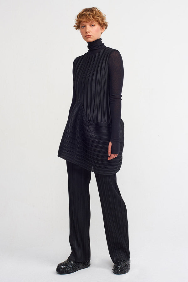 NU Sleeveless Pleated Blouse Black