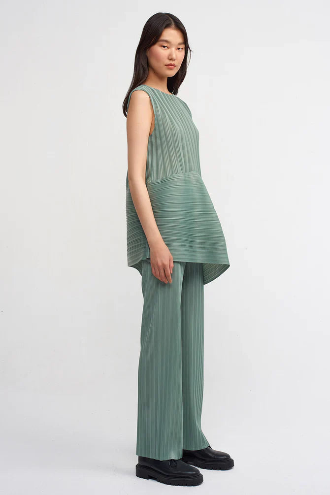 NU Sleeveless Pleated Blouse Green