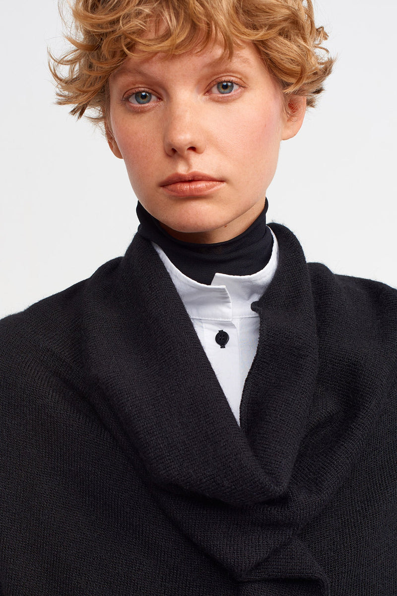 NU Long Front Short Back Detailed Sweater Black