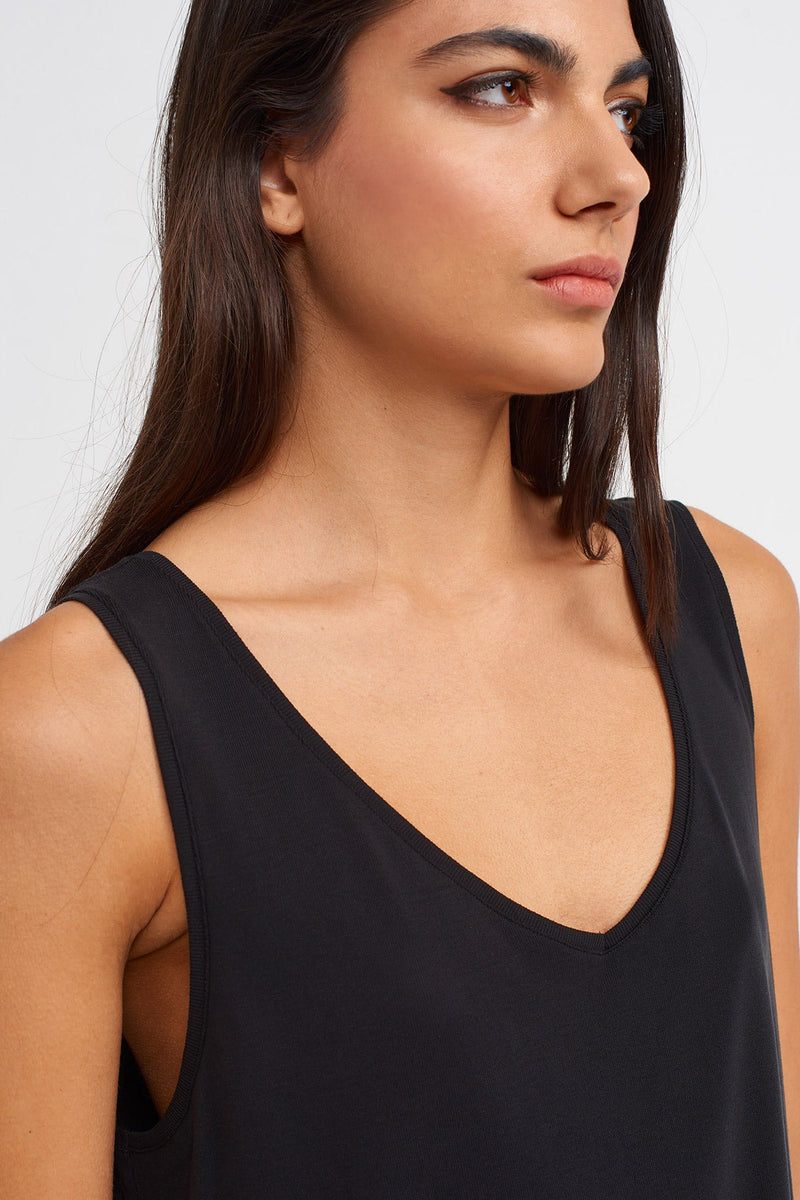 NU V-Neck Sleeveless Comfortable Blouse Black