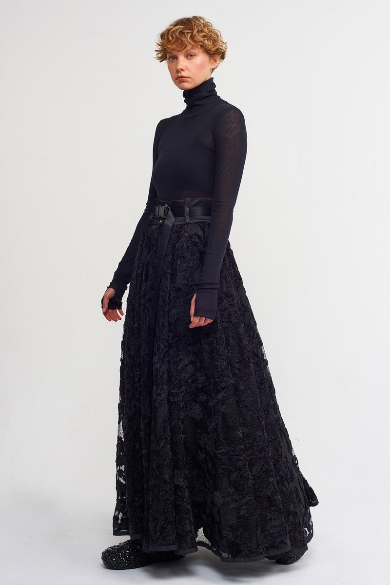 NU Lace Embroidered Long Skirt Black