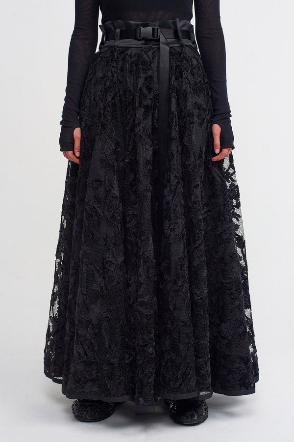 NU Lace Embroidered Long Skirt Black