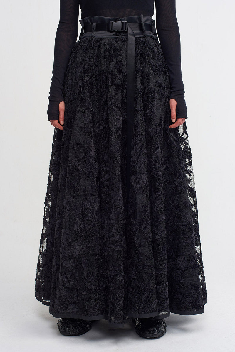 NU Lace Embroidered Long Skirt Black