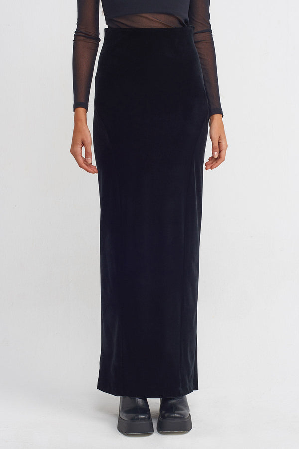NU Velvet Long Skirt Black
