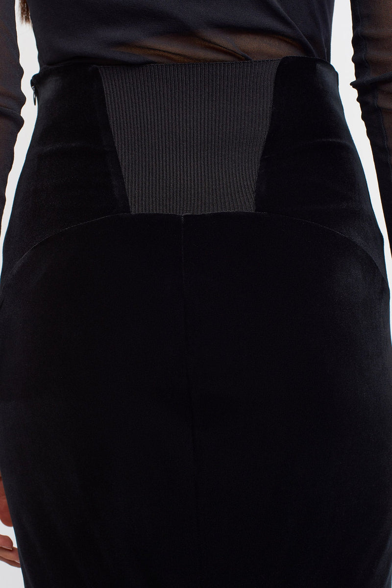 NU Velvet Long Skirt Black