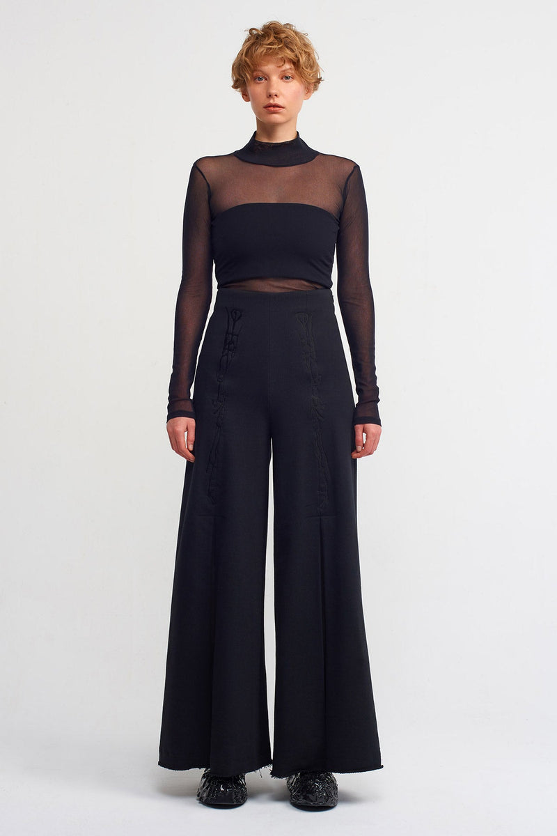 NU Embroidered Slit Detailed Trousers Black