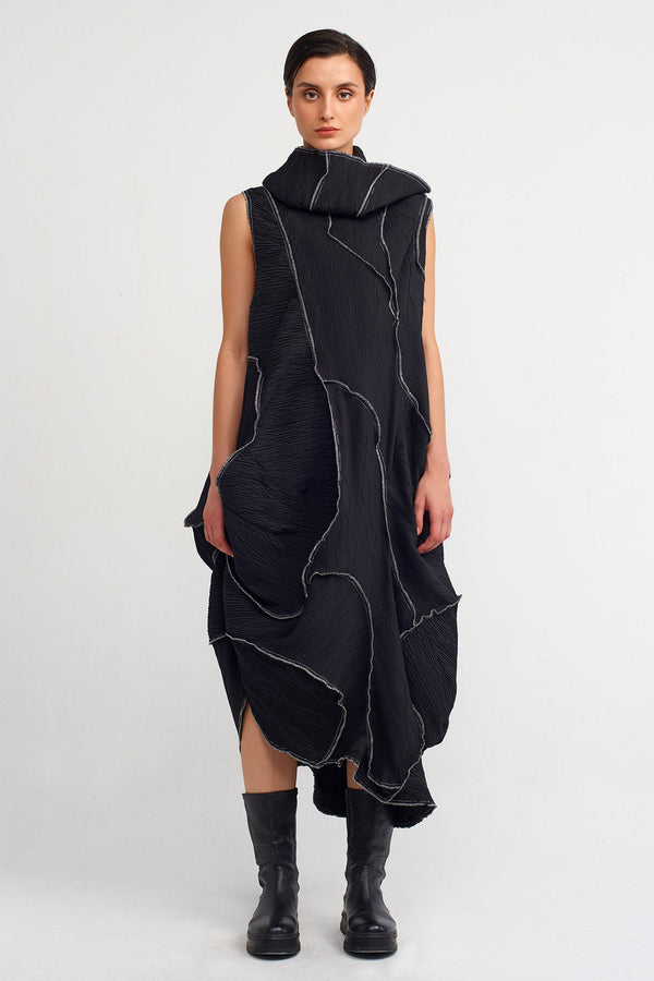 NU Stitched Detail Sleeveless Pleated Dress Black/Offwhite