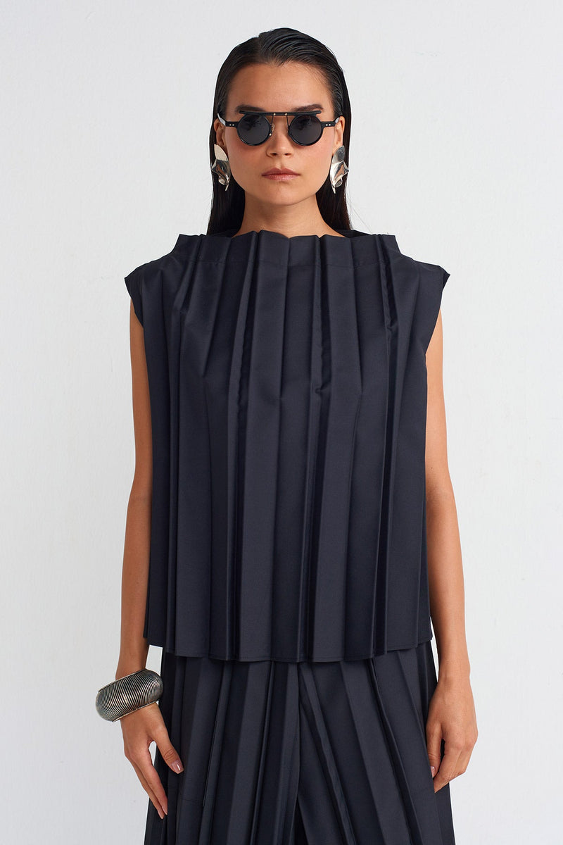 NU Thick Pleated Blouse Dark Grey