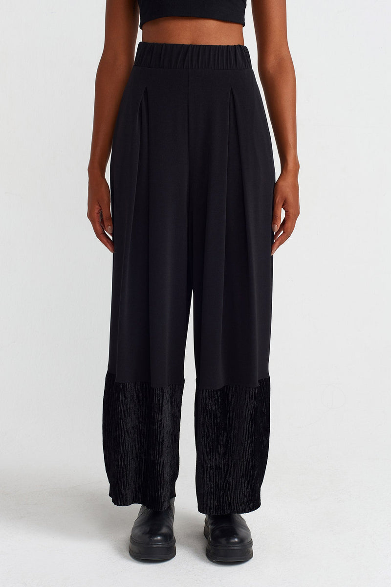 NU Zip Detail Velvet-Jersey Pants Black