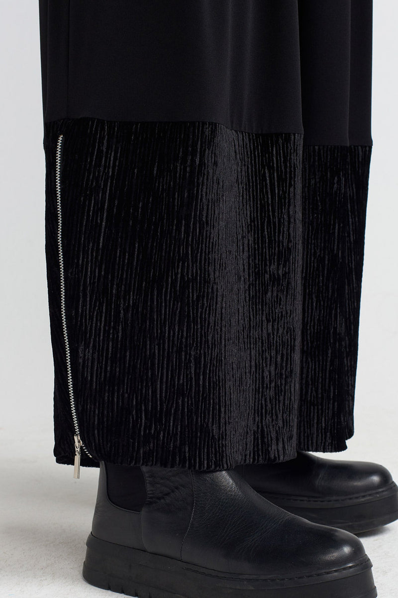 NU Zip Detail Velvet-Jersey Pants Black