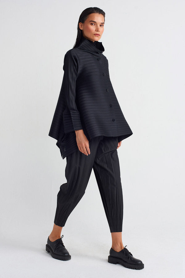 NU Pleated Jacket Black