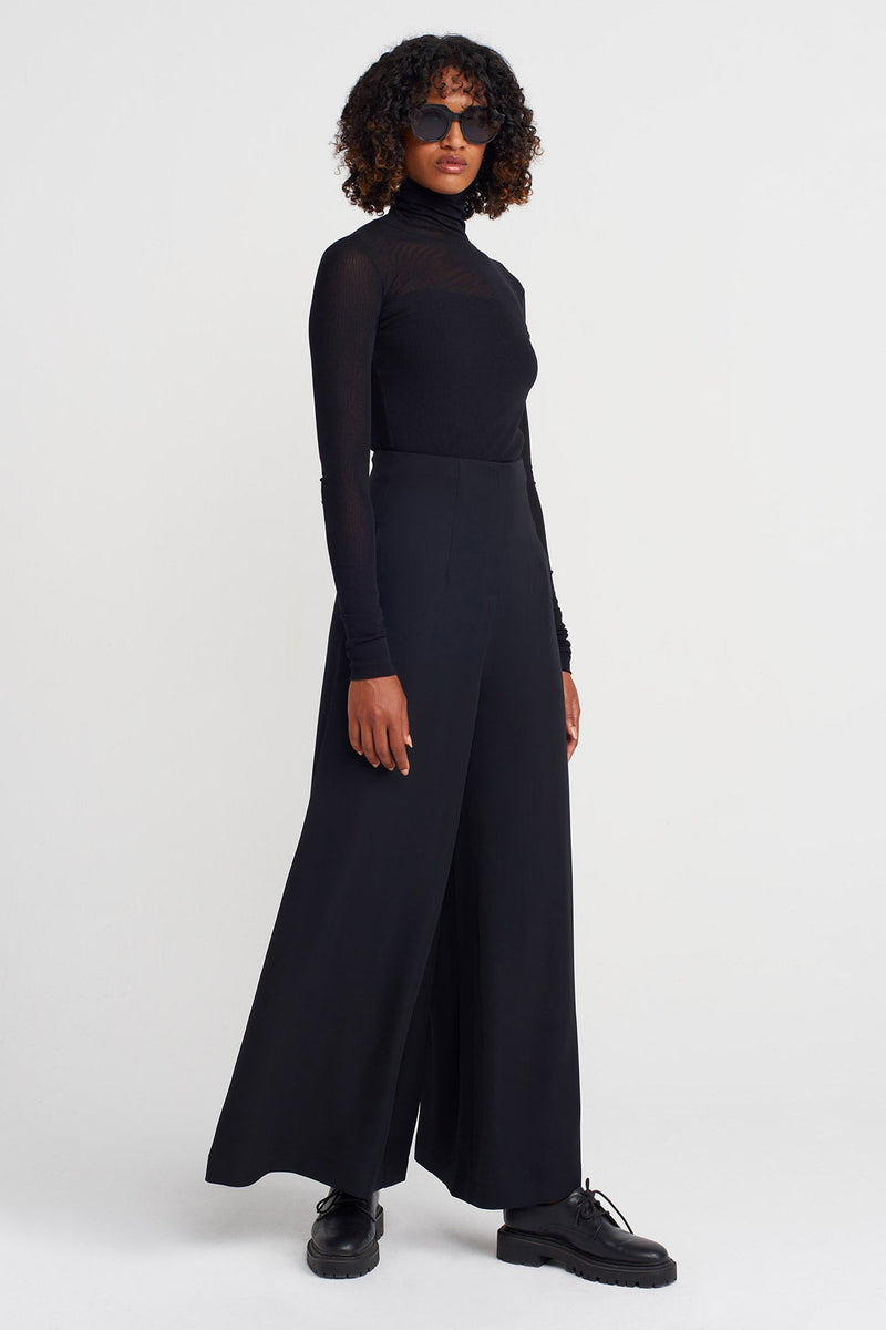 NU High-Waisted Elegant Trousers Black