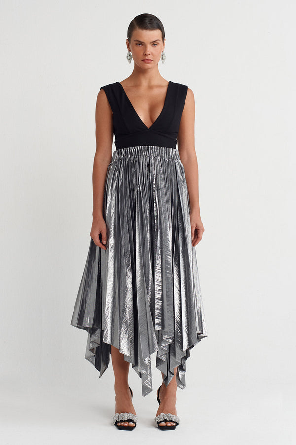 NU V-Neck Asymmetrical Pleated Dress Black/W/Silver