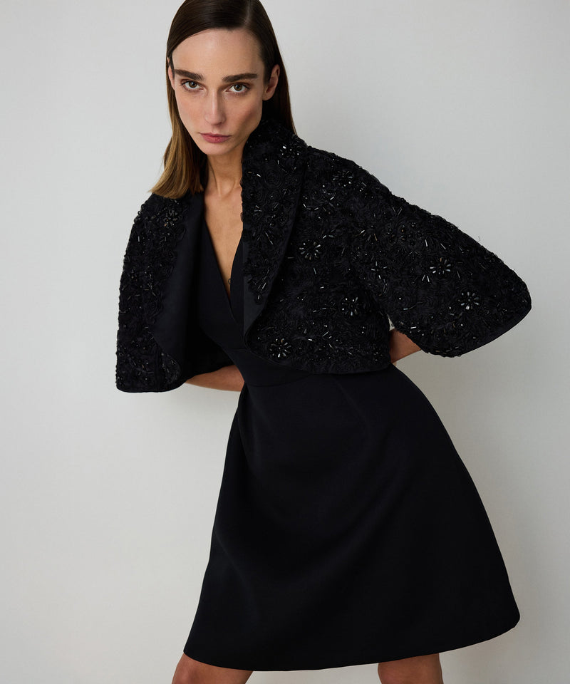 Machka Flower-Embroidered Cape Black