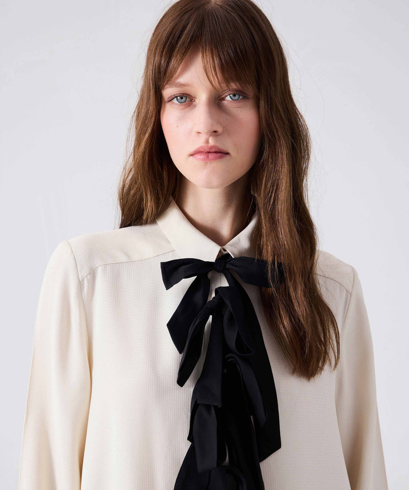 Machka Shirt With Removable Ribbon Off White