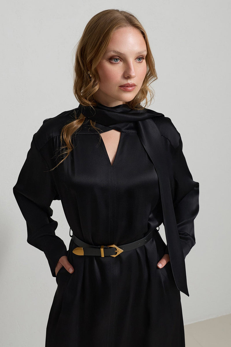 Setre Neck Detailed Waist Belted Dress Black