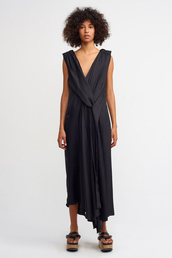 NU Front-Twisted Detail Dress Black