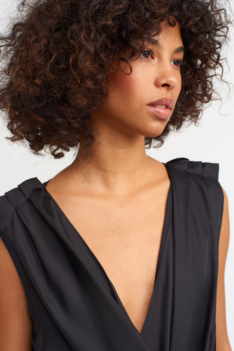 NU Front-Twisted Detail Dress Black