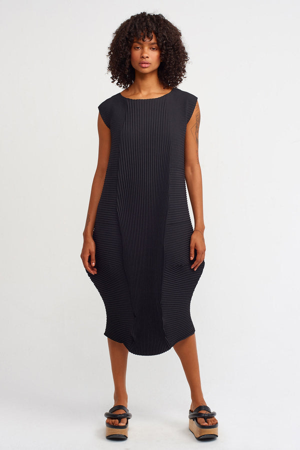 NU Sleeveless Pleated Dress Black