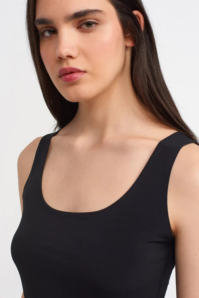 NU Solid Sleeveless Tank Top Black