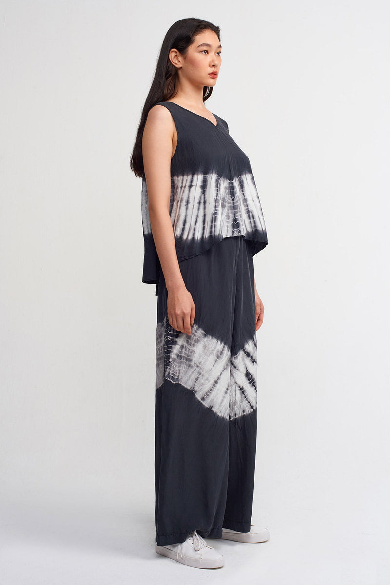 NU Tie Dye Print Sleeveless Blouse Black/Offwhite