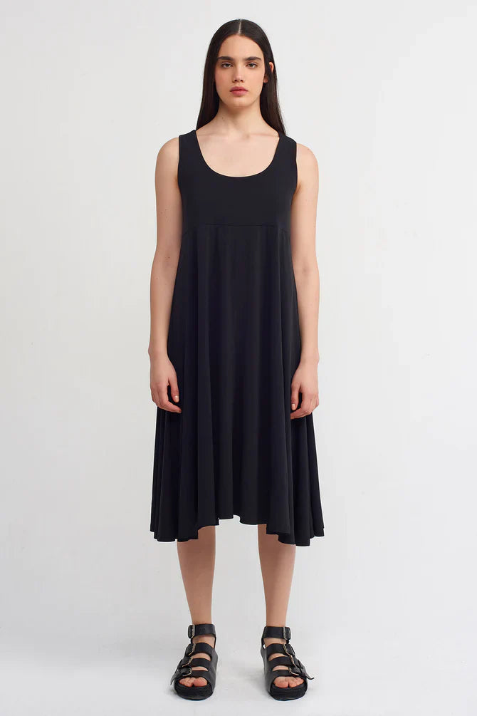 NU Basic Sleeveless Midi Dress Black