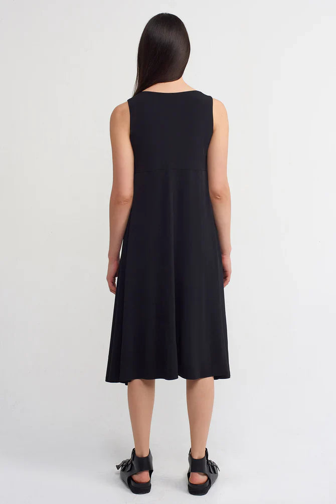 NU Basic Sleeveless Midi Dress Black