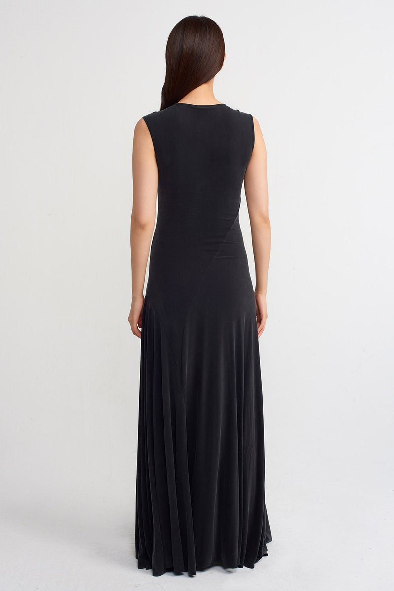 NU V-Neck Sleeveless Maxi Dress Black