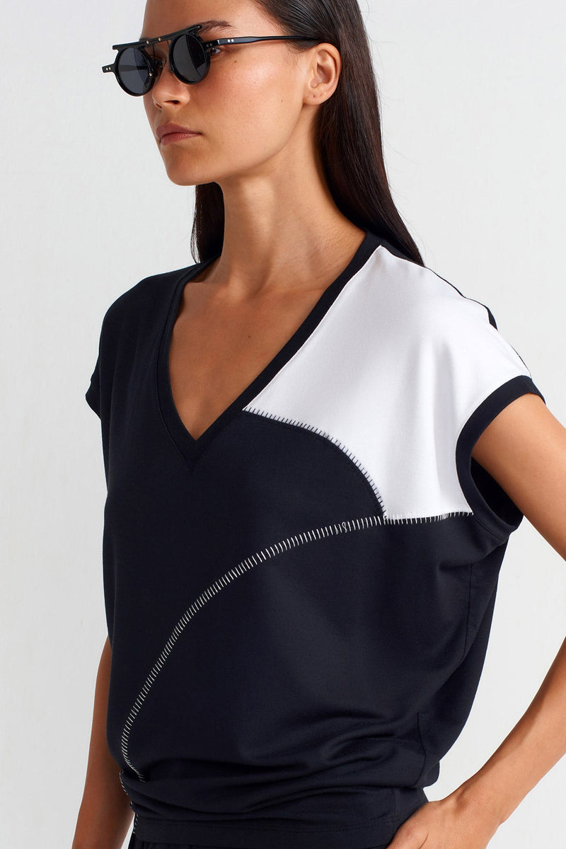 NU Fabric Block V-Neck T-Shirt Black/Offwhite