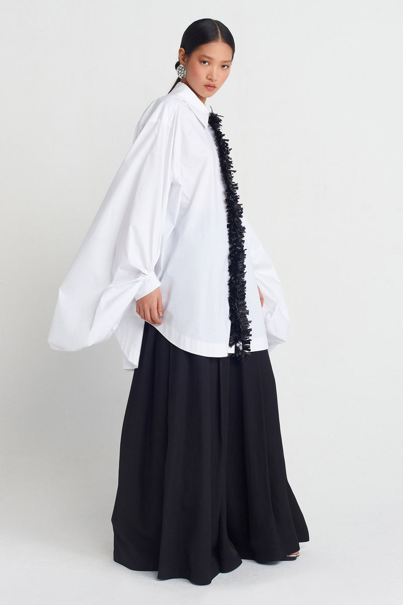 NU Elegant Shirt With Appliqué Details Off White