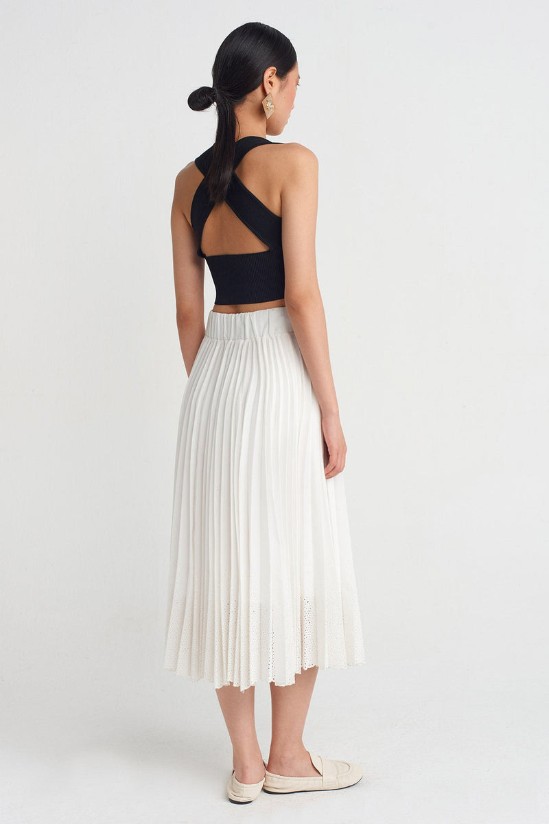 NU Pleated Lace Skirt Off White