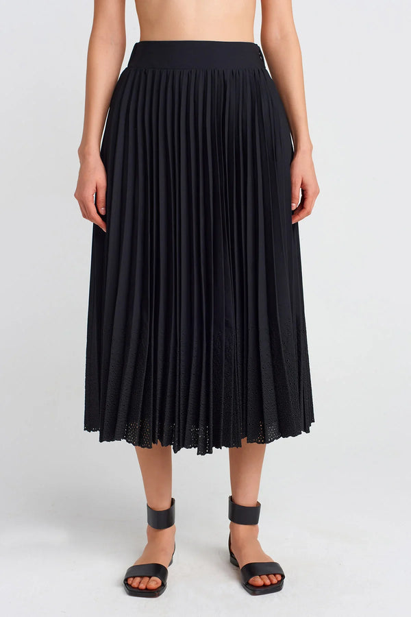 NU Pleated Lace Skirt Black