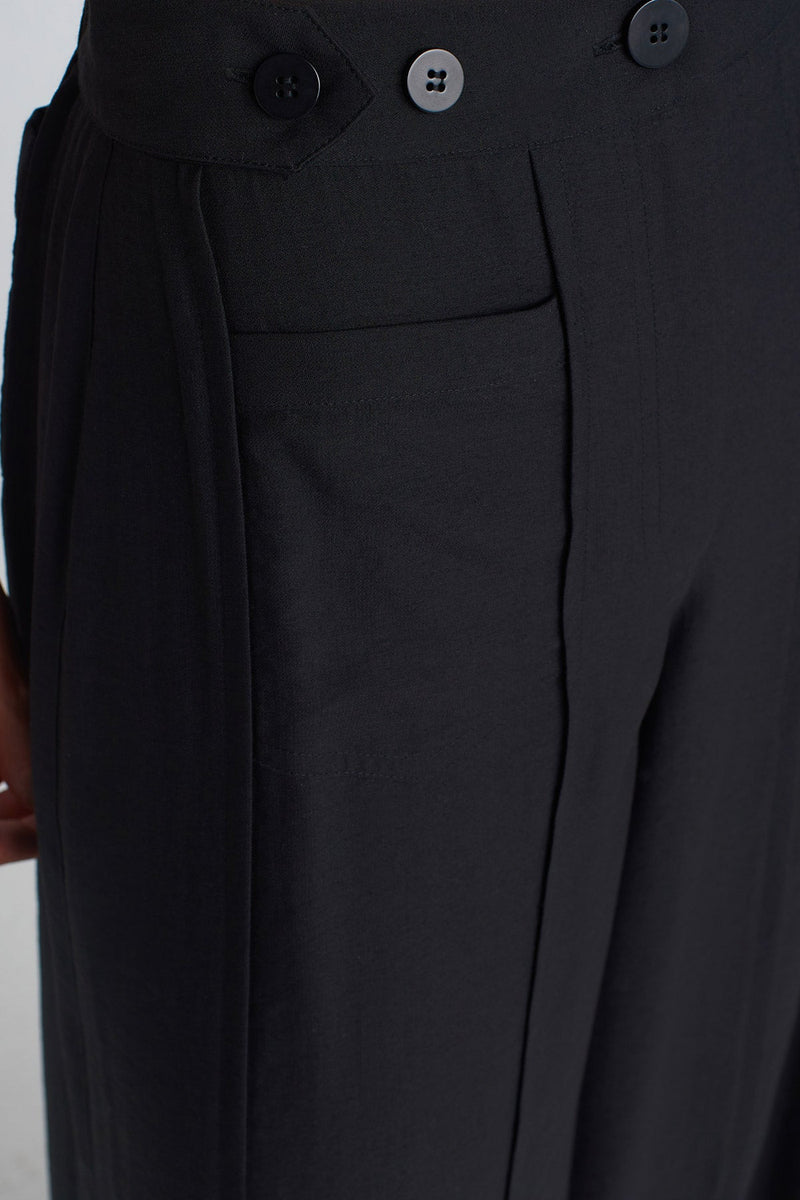 NU Front Pocket Wide-Leg Pants Black