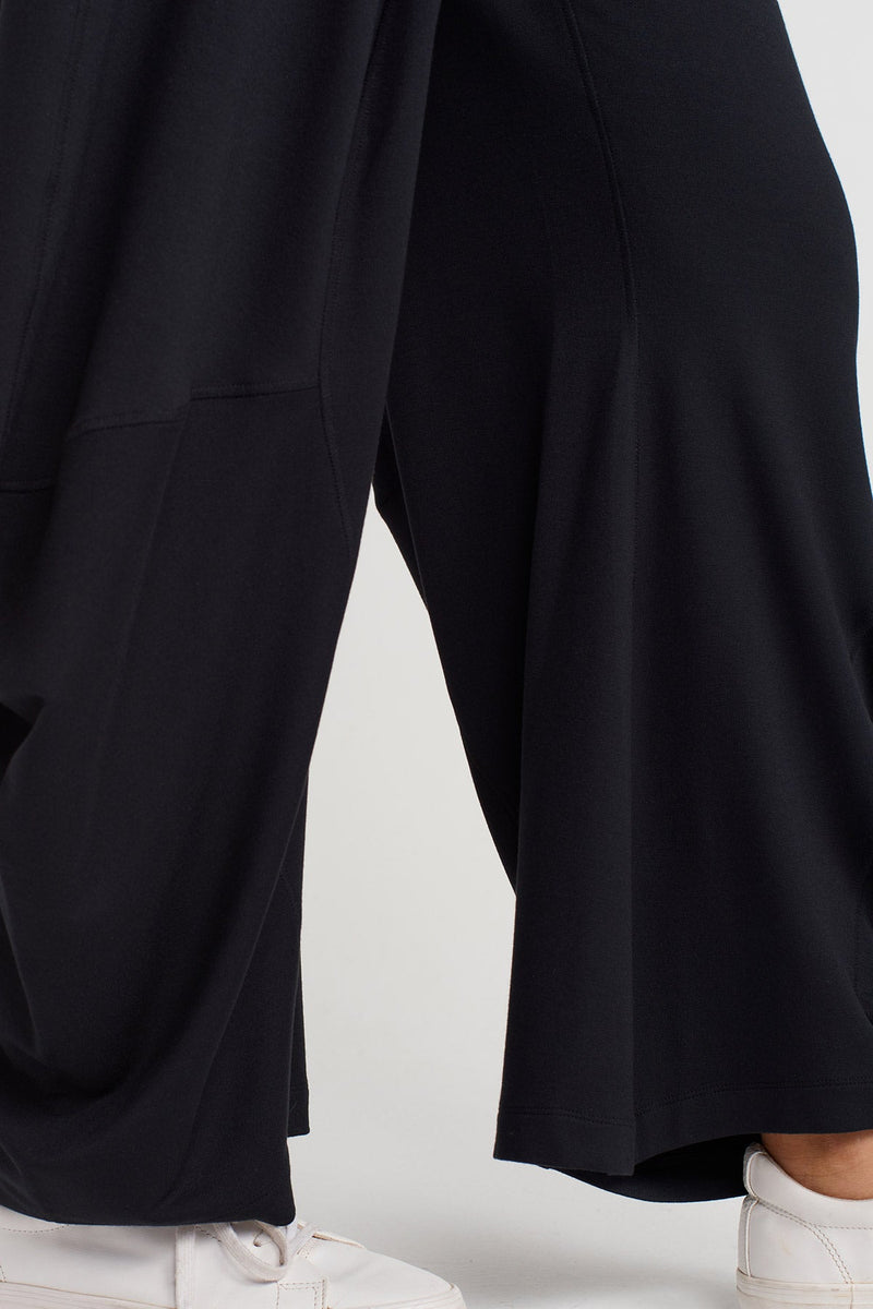 NU Draped Trousers Black