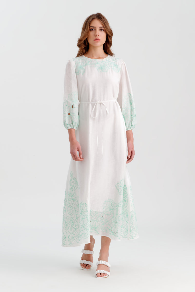 Choice Contrast Embroidered Maxi Dress Off White