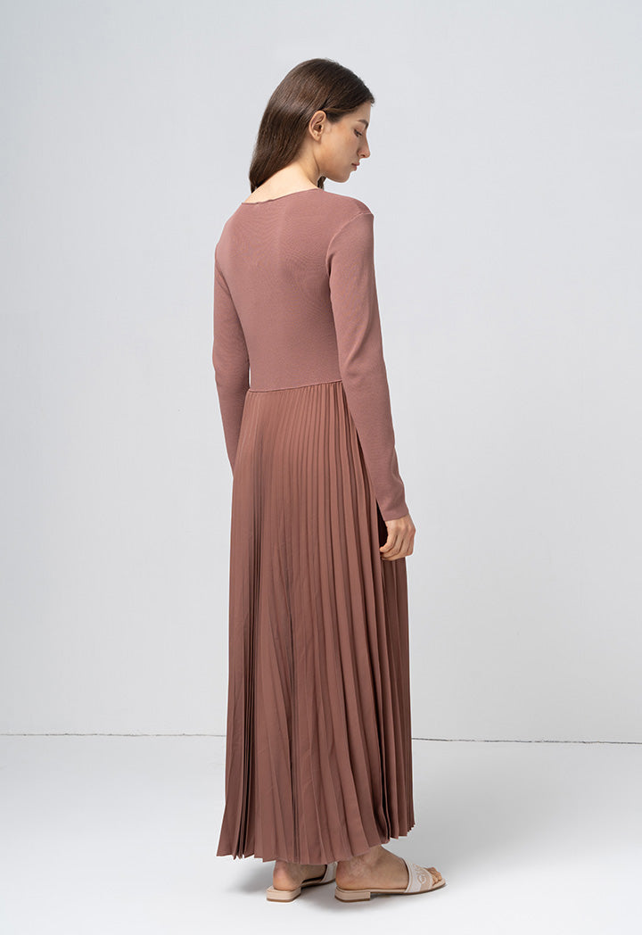 Choice Solid Pleated Maxi Dress Brown