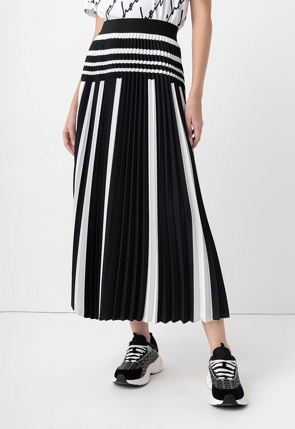 Choice Allover Contrast Printed Pleated Skirt Black