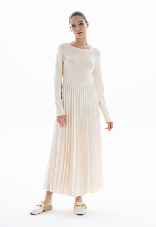 Choice Knitted Dress With Pleated Detail Sand